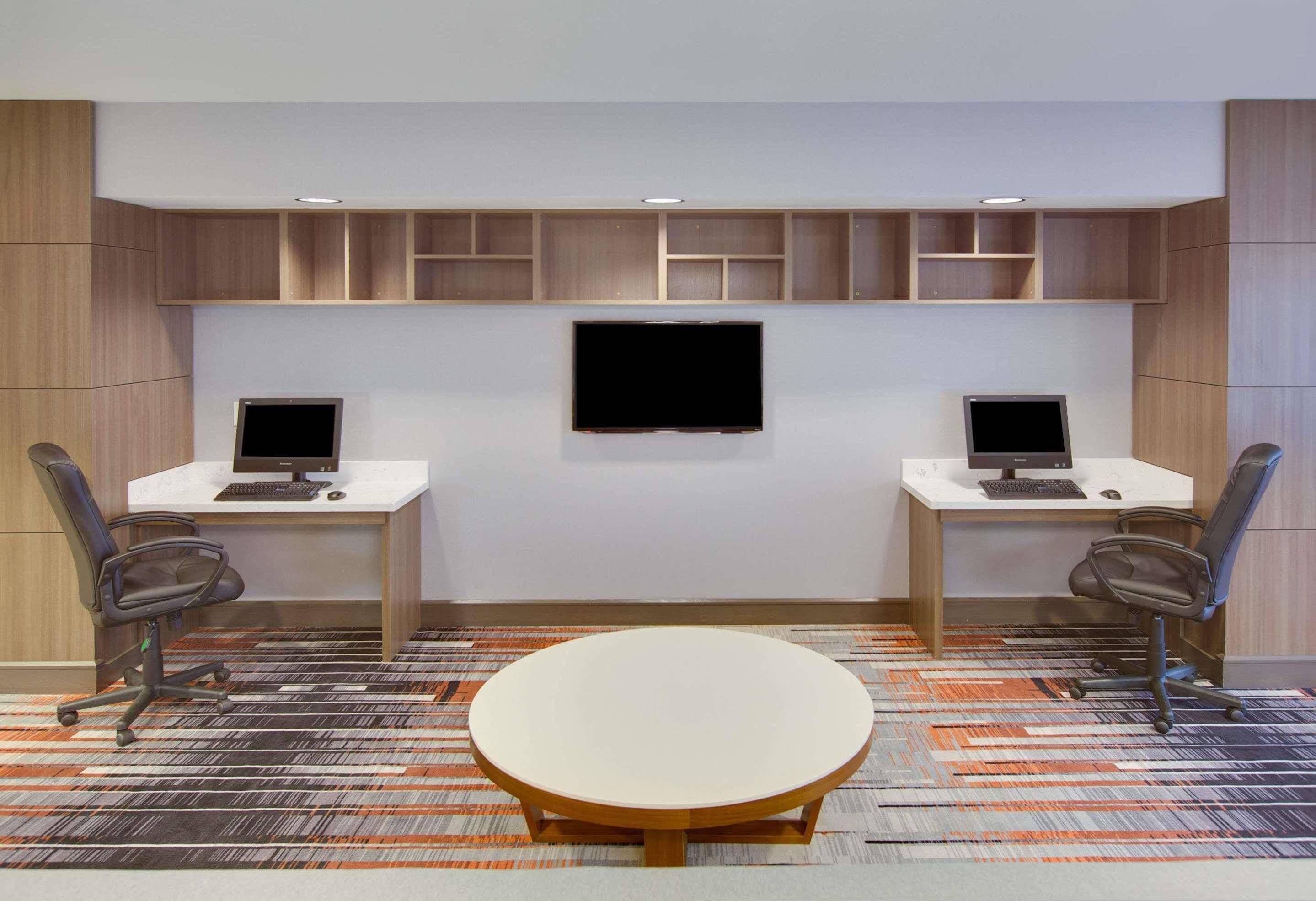 Wingate By Wyndham San Angelo Hotel Екстериор снимка