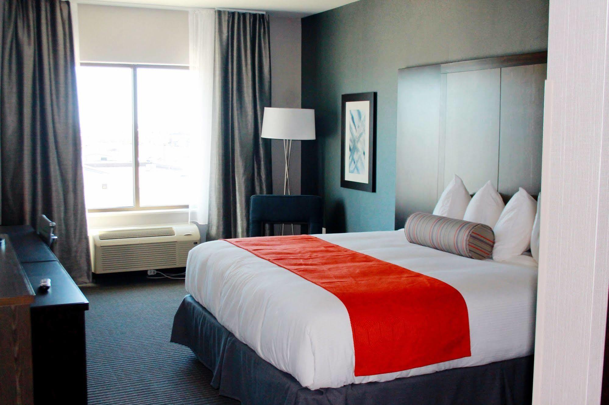 Wingate By Wyndham San Angelo Hotel Екстериор снимка