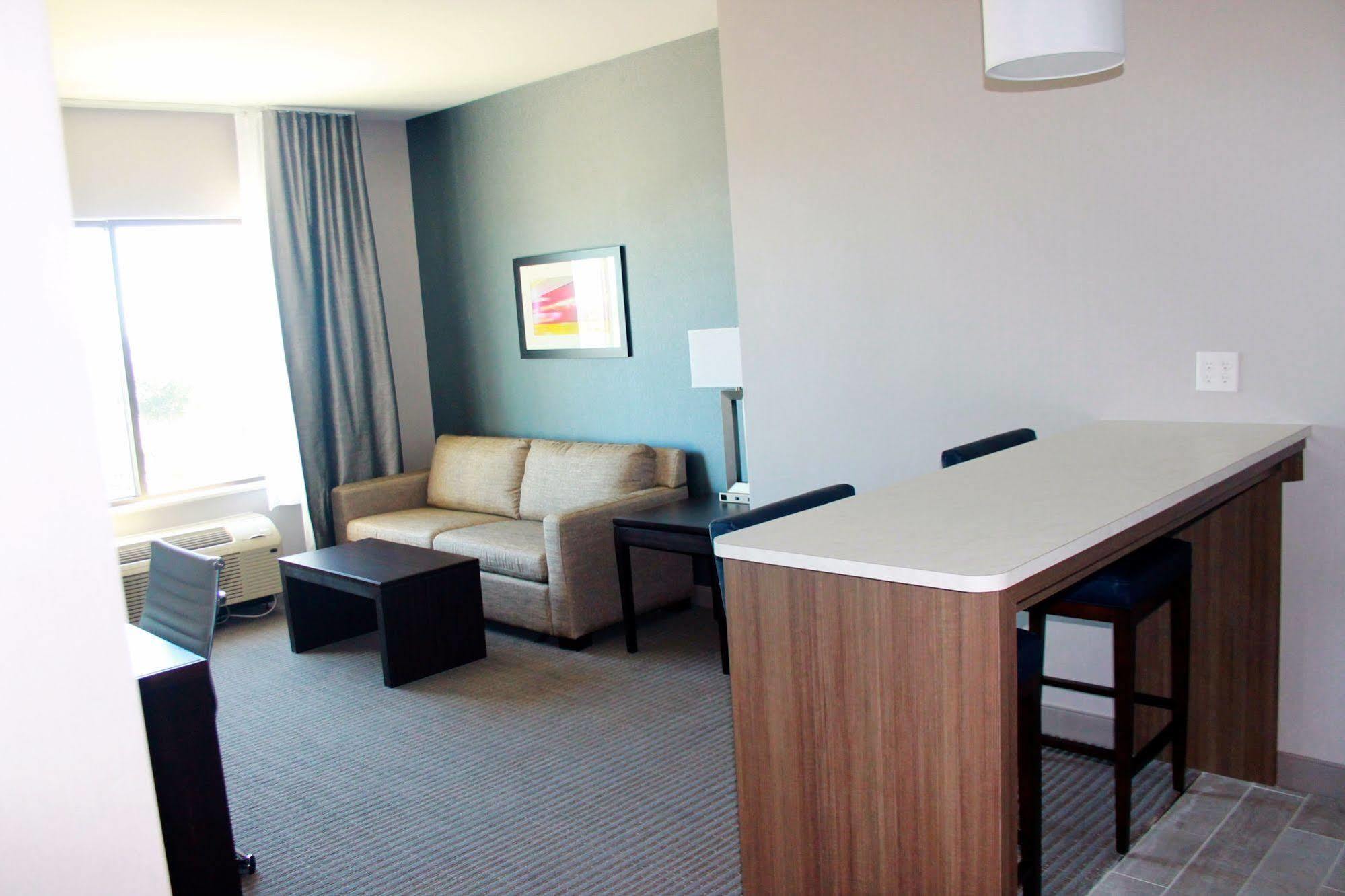 Wingate By Wyndham San Angelo Hotel Екстериор снимка