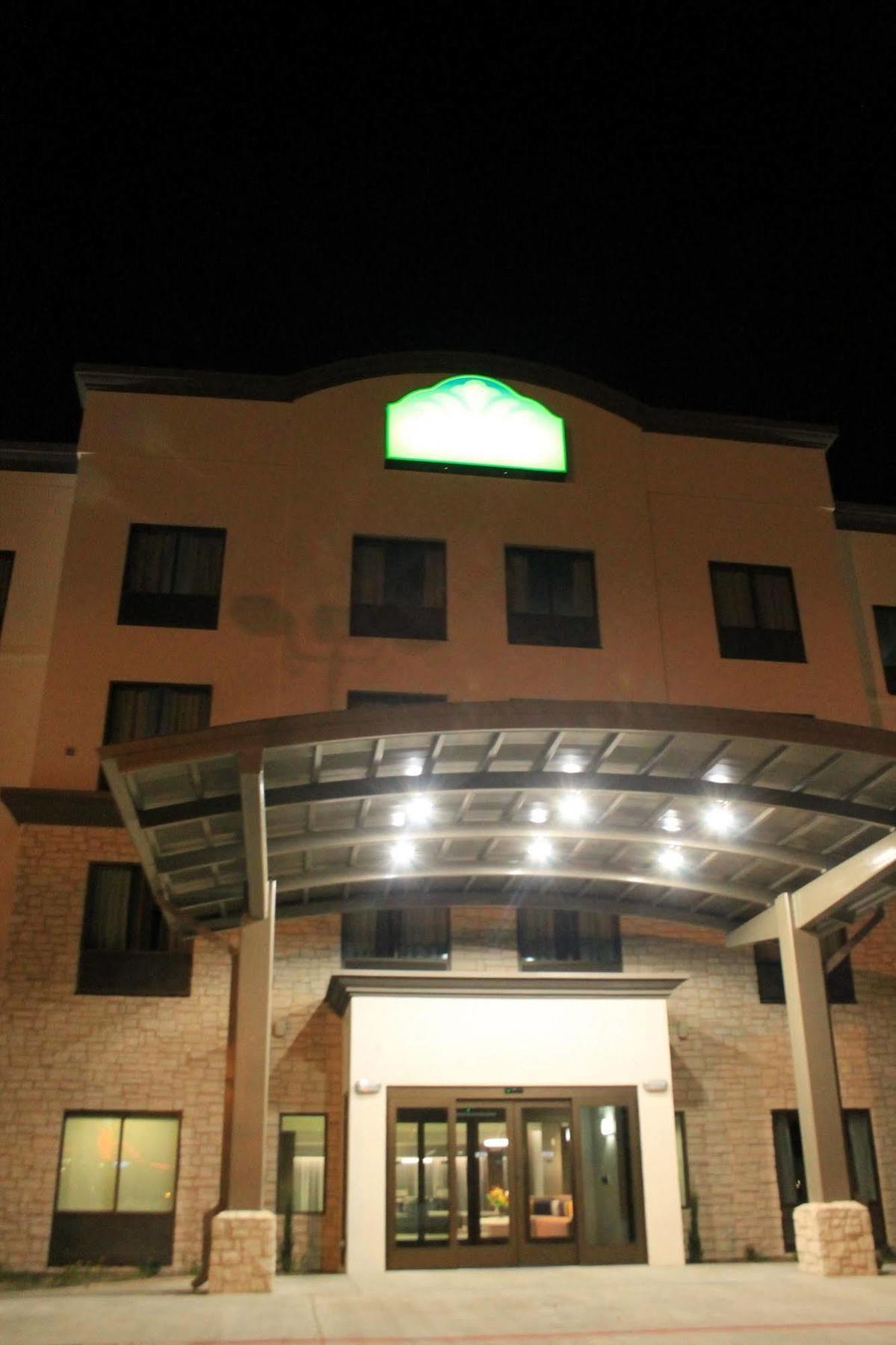 Wingate By Wyndham San Angelo Hotel Екстериор снимка